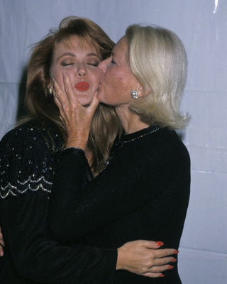 Mom a la Mode: Vintage Gifts for the most Fabulous Mamas in Your Life