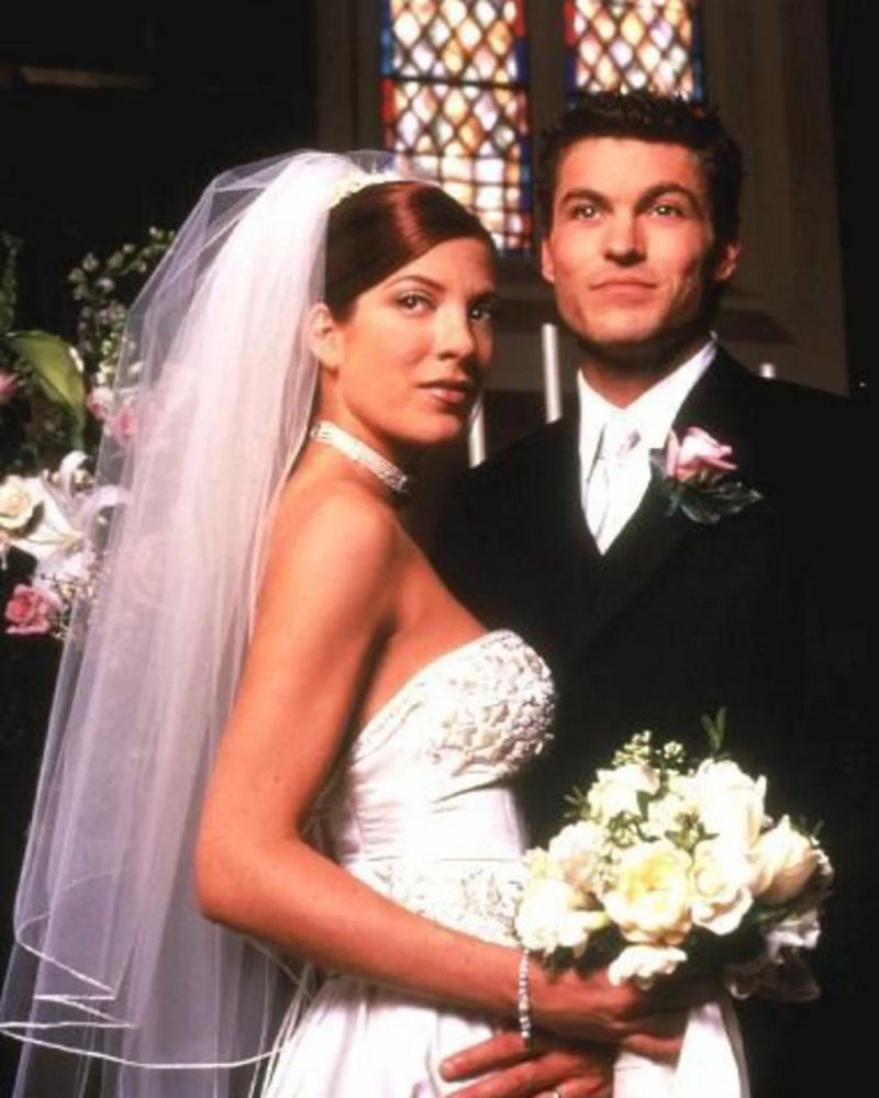 Divine in Primetime: The Best Weddings (and Gowns) from 80s, 90s, & 00s TV