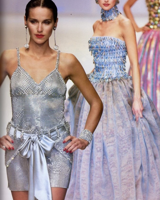 Runway TV: Paco Rabanne Spring Summer Haute Couture 1995