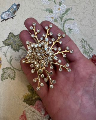 Gold Star with Rhinestones Wirey Large Ear Clips