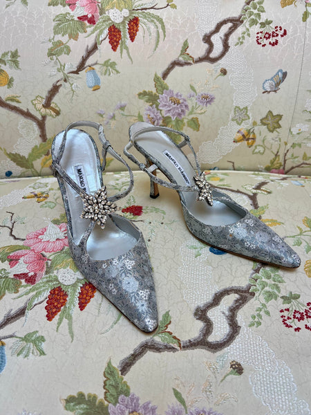 Manolo Blahnik Blue Silver Slingback Floral Jacquard Heels with Rhinestone Star