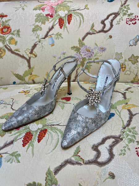 Manolo Blahnik Blue Silver Slingback Floral Jacquard Heels with Rhinestone Star