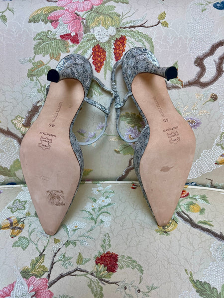 Manolo Blahnik Blue Silver Slingback Floral Jacquard Heels with Rhinestone Star