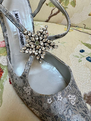 Manolo Blahnik Blue Silver Slingback Floral Jacquard Heels with Rhinestone Star